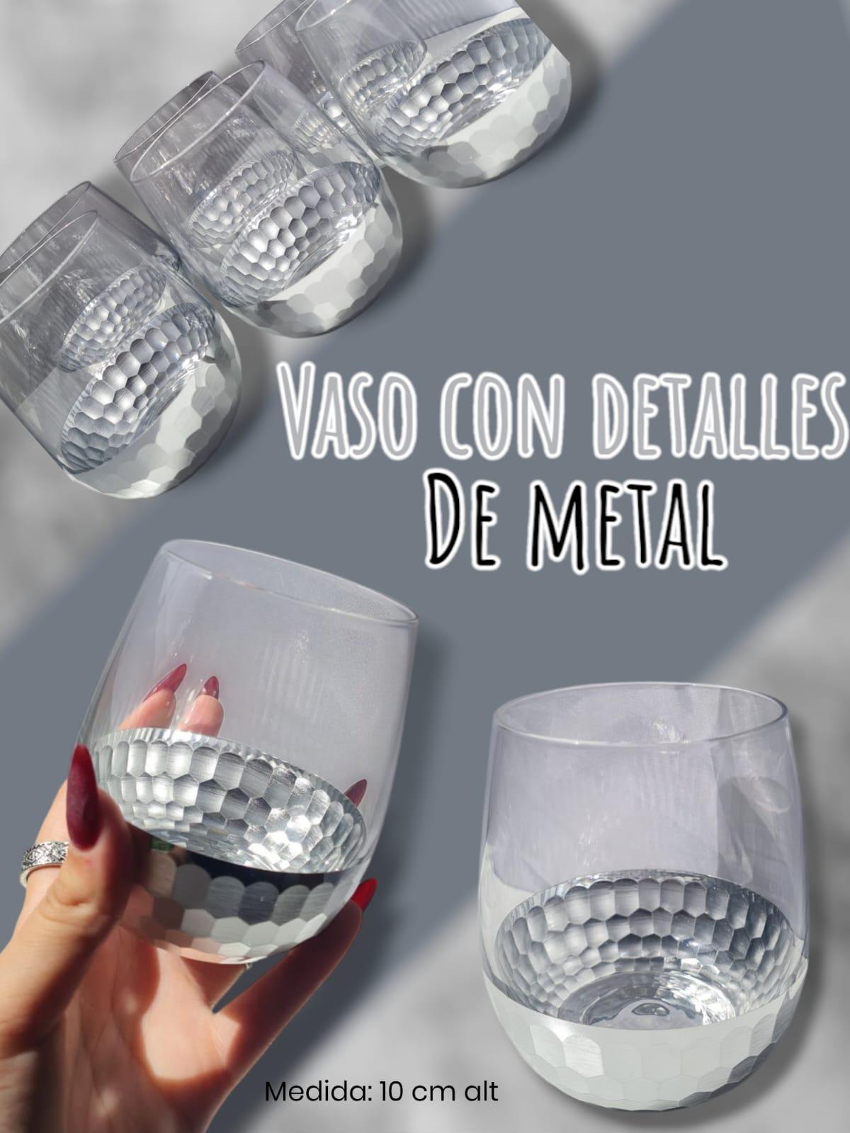 Vaso con Detalles Metal